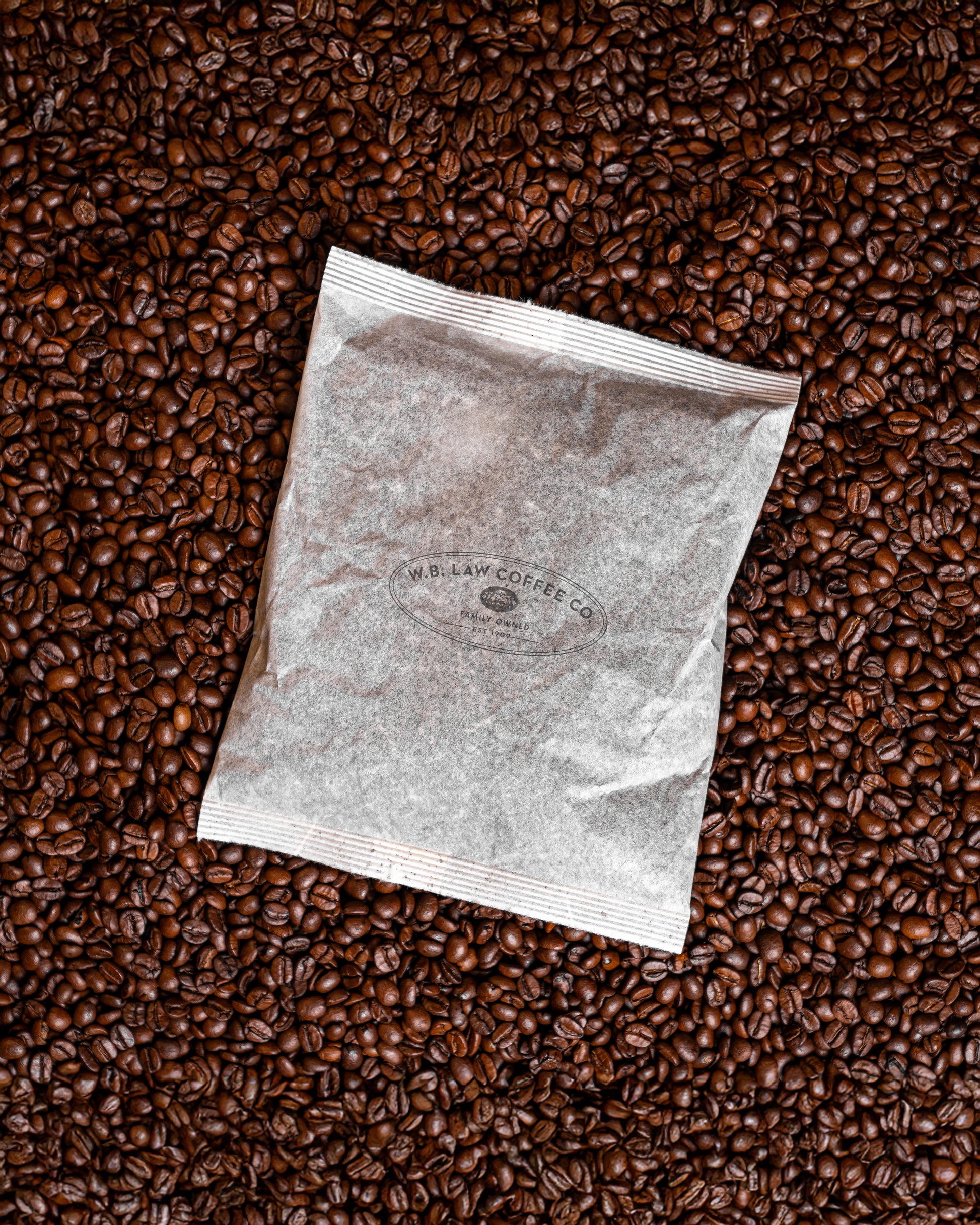A 1oz filter pack of our coffee used to brew cold brew coffee in your home or business.